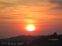 "O Nascer do Sol em Caçador costuma ser esplendoroso". Foto Edison Costa Porto.