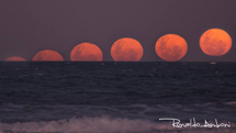 Sequência do Nascer da Lua hoje (02/06/2015) praia do mar grosso Laguna.Imagem: Ronaldo Amboni.