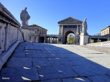 Entrada para praça em Pádua. Foto: Erci Bohrer.