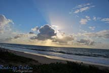 Amanhecer em Porto Seguro/BA. Foto Rodrigo Ferlin.