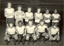 Associação Caçadorense de Desportos 1978. Em Pé : Miúdo, Gilberto, Zé Carlos, Paraná, Gildo, e Jorge. Agachados: Cao, Délcio, Cabinho, Zéca, e Orlando. Foto enviada por Sidney.