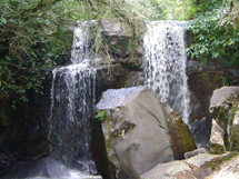 Cachoeira. Foto Luis Sergio Wisniewski.