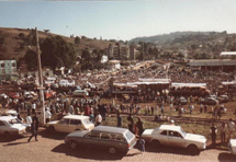 Memória. Evento em frente à Rodoviária, atualmente o Parque Central de Caçador. Foto enviada por Camila Schmidt.