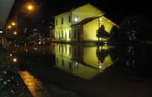 Rua do Museu do Contestado alagada. Enchente abril 2010. Foto José França.