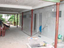 A sede do grupo escoteiro Pindorama, que há mais de cinco anos estava com problemas na estrutura, está sendo reformada. Novos banheiros e vestiários foram construídos. As salas e demais espaços também receberão
melhorias. Foto enviada por Miriam Staskowian. 22/01/08