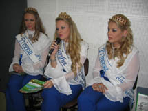 Divulgação: Rainha e Princesas da Festa do Pinhão passam por Caçador. Foto Murilo Roso. 19/03/2008.