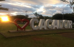 Final de tarde no Parque Central em Caçador (SC).