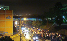 Manifestação dos acadêmicos pela unificação da UnC-Caçador. Foto Mariana Pivatto.