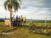 Pedalada até o Morro das Antenas em Caçador. Foto do dia 24 de maio de 2008, postada no blog  http://ciclovia.blig.ig.com.br , da Associação Caçadorense de Ciclismo.