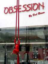 Acrobacias em tecido. Inauguração da nova Obsession. Foto Fausto Fontana.