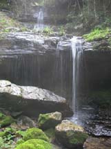 Salto Iraputã, interior de Itaiópolis (SC). Foto Angela Piola.