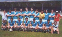Santelmo . Time amador. Foto 1980.  Em pé.  Joel Xandroski, Baíto, Mauro Schimit, Gustão, Schimit, Beto, Ico Sala, Tadeu Castilho, Gilson Dalmédico, Juraci e Mário Santin.  Agachados:  Fernando, Forllin, Paulo Sheurer, Aladin, Nide, Toninho Forlin, Pedro Mafioletti e Dick.