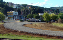 Abertura da nova rua que vai cortar o largo da Rodoviária, desafogando o trânsito no semáforo da Getúlio Vargas. Em breve mais obras no local devem dar início ao Parque Central. Foto Murilo Roso. 25/02/2008.